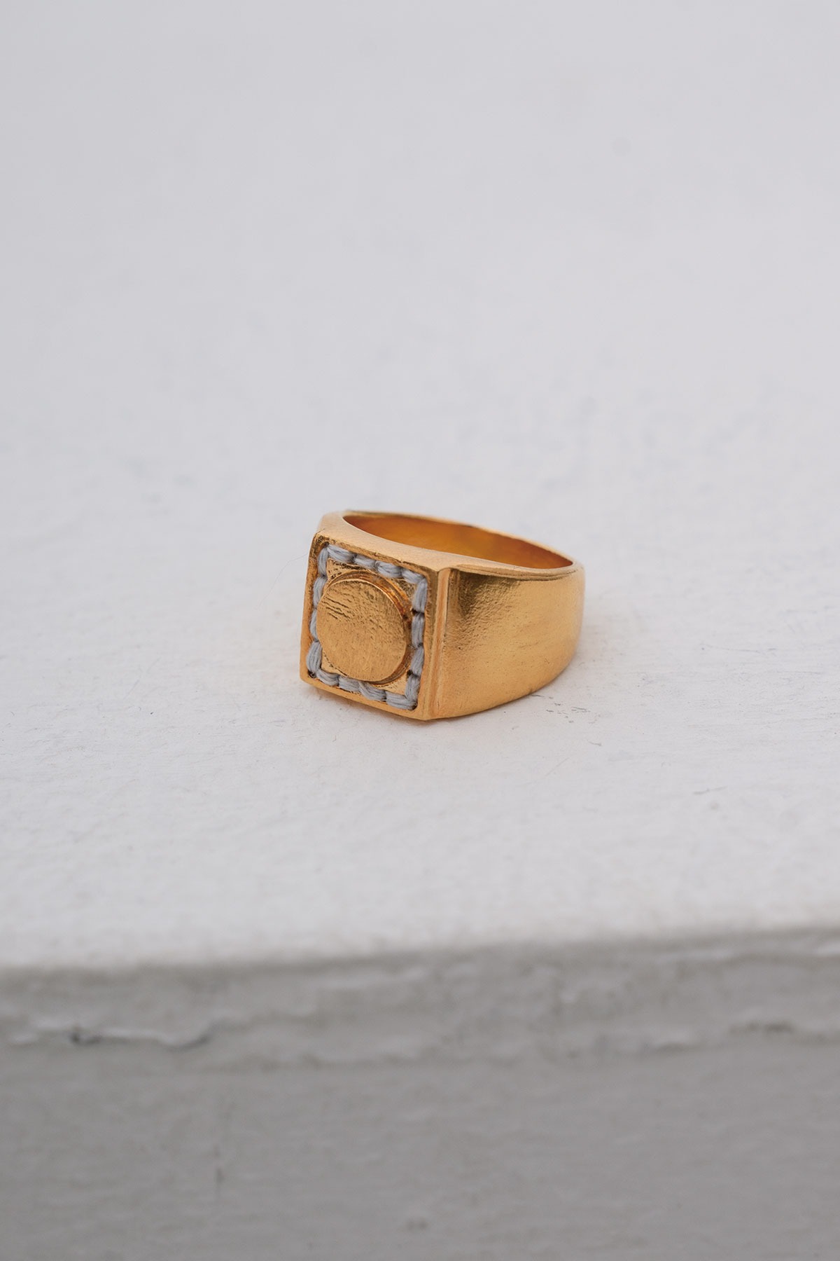 SQUARE SIGNET RING [GOLD]