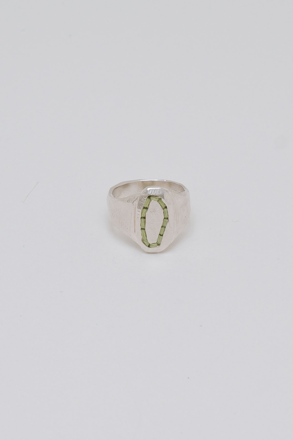 OVAL PEBBLE RING [SILVER]