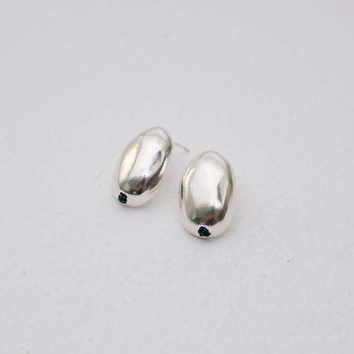 Large oval earring