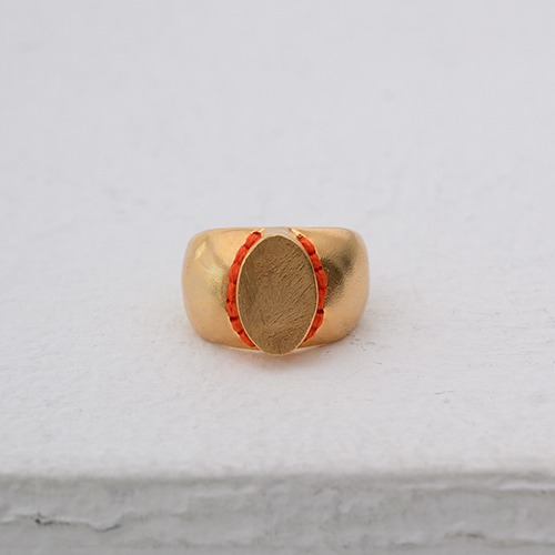 Oval signet ring (gold)