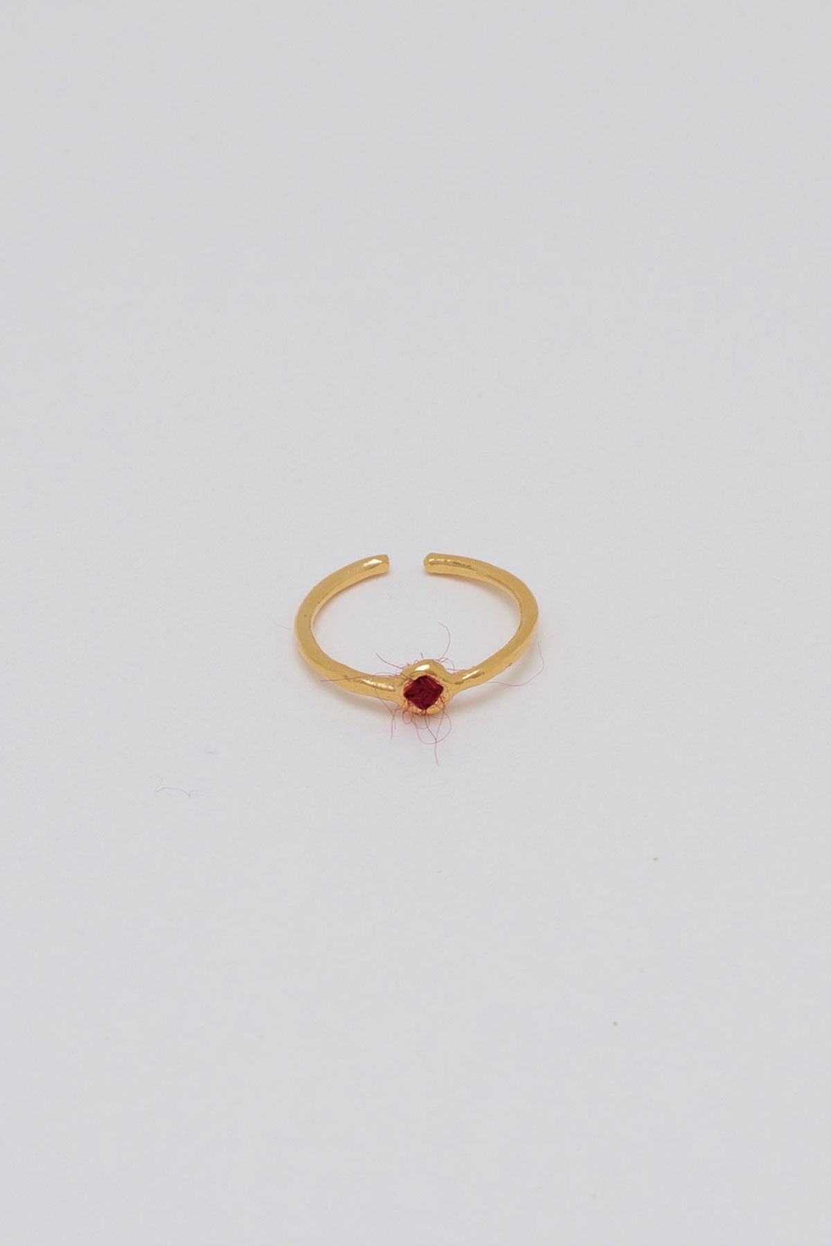 LINE TOE RING [GOLD]